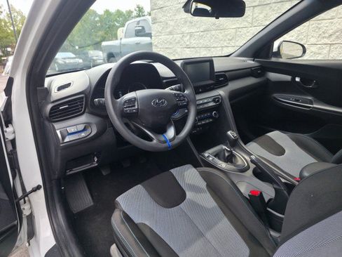 Used 2019 Hyundai Veloster 2.0 FWD image 19