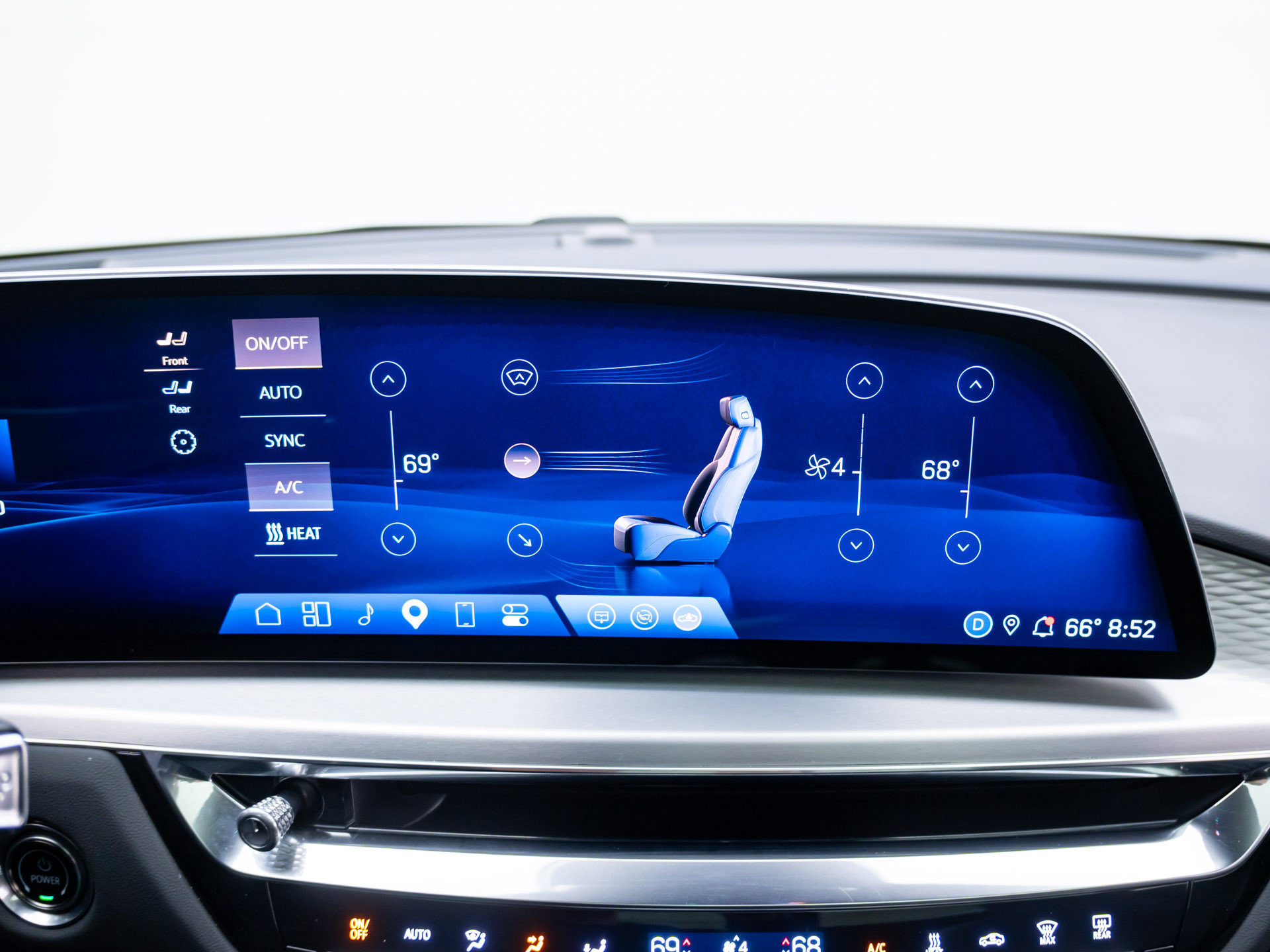 Certified 2025 Cadillac Lyriq Luxury w/ LPO, Floor Liner Package AWD/4WD image 27
