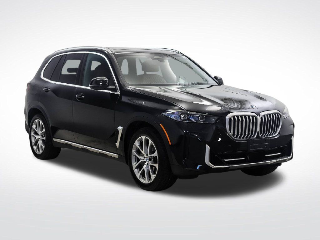 Used 2024 BMW X5 xDrive40i w/ Premium Package AWD/4WD image 7