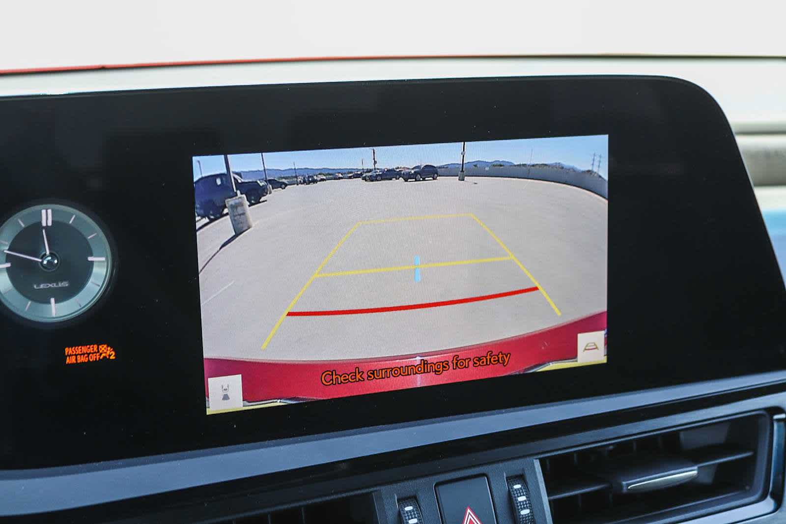 Used 2025 Lexus ES 300h w/ Premium Package FWD image 24