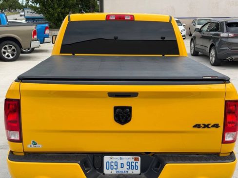 Used 2019 RAM 1500 Express w/ Wheel & Sound Group AWD/4WD image 8