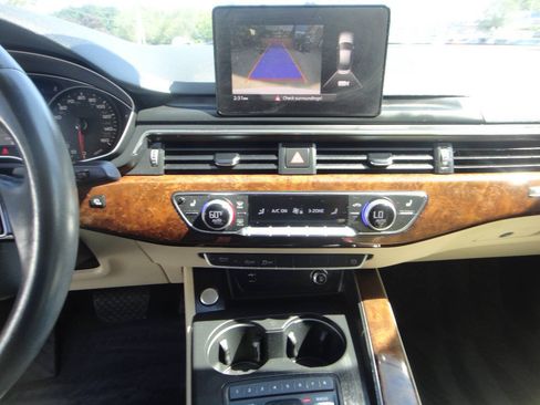 Used 2019 Audi A4 2.0T Premium AWD/4WD image 8