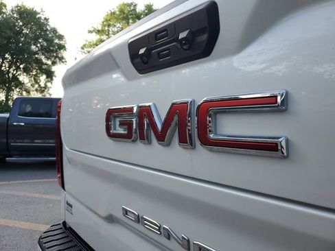 Used 2024 GMC Sierra 1500 Denali w/ Denali Reserve Package AWD/4WD image 6