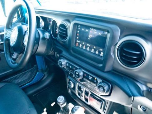 Used 2020 Jeep Wrangler Unlimited Sport S image 40