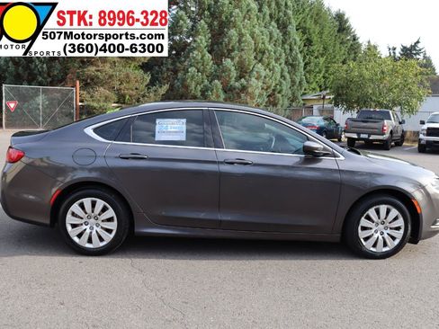 Used 2016 Chrysler 200 LX FWD image 9