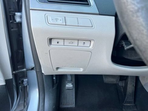 Used 2017 Hyundai Sonata SE FWD image 29