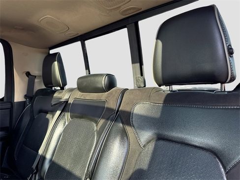 Used 2019 RAM 1500 Laramie image 27