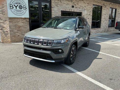 Used 2022 Jeep Compass Limited AWD/4WD image 1