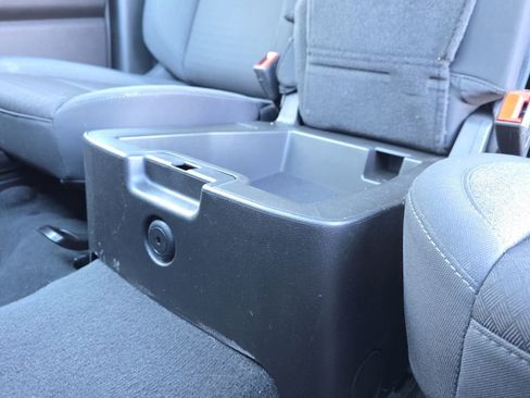 Used 2024 Chevrolet Silverado 1500 Custom image 30