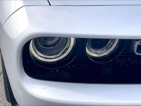 Used 2019 Dodge Challenger R/T image 29