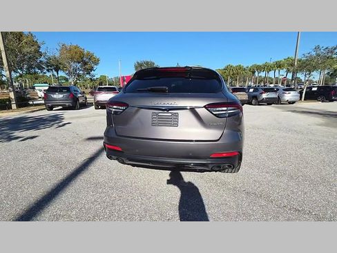 Used 2022 Maserati Levante Modena image 37