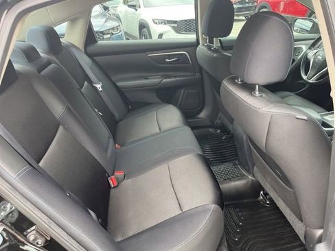 Used 2017 Nissan Altima 2.5 SR w/ Midnight Edition Package image 30