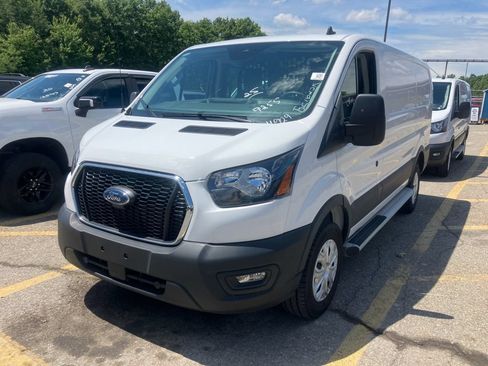Used 2025 Ford Transit 250 Low Roof w/ Exterior Upgrade Package RWD image 3