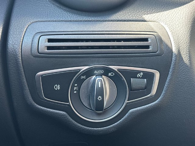 Certified 2022 Mercedes-Benz GLC 300 4MATIC image 24