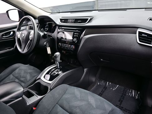 Used 2016 Nissan Rogue S image 14