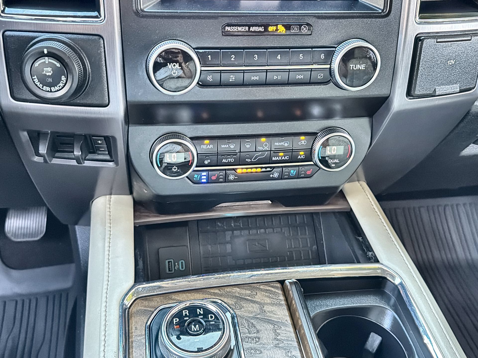 Certified 2020 Ford Expedition Platinum RWD image 19