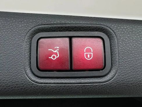 Used 2017 Mercedes-Benz E 300 image 49