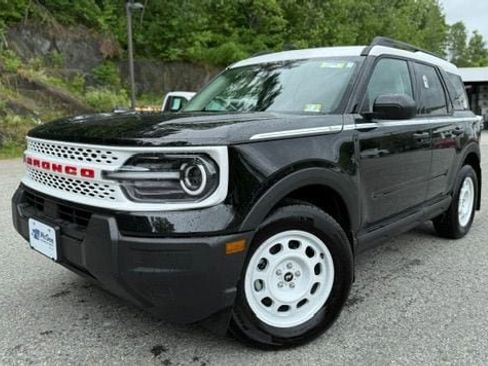 New 2025 Ford Bronco Sport Heritage w/ Convenience Package AWD/4WD image 1