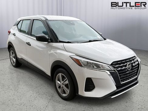 Used 2021 Nissan Kicks S FWD image 9