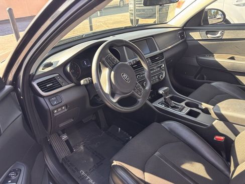 Used 2018 Kia Optima S image 8