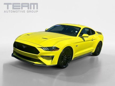 Used 2021 Ford Mustang GT Premium w/ GT Performance Package RWD image 3