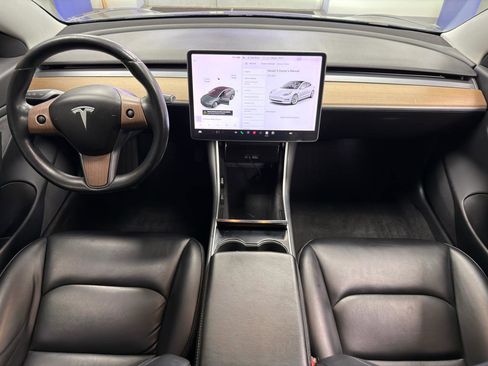 Used 2018 Tesla Model 3 Mid Range image 26