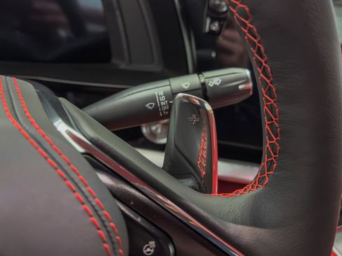 Used 2024 Chevrolet Corvette Stingray Premium Conv w/ Z51 Performance Package image 38