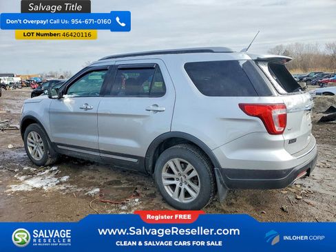 Used 2018 Ford Explorer XLT w/ Equipment Group 201A AWD/4WD image 3