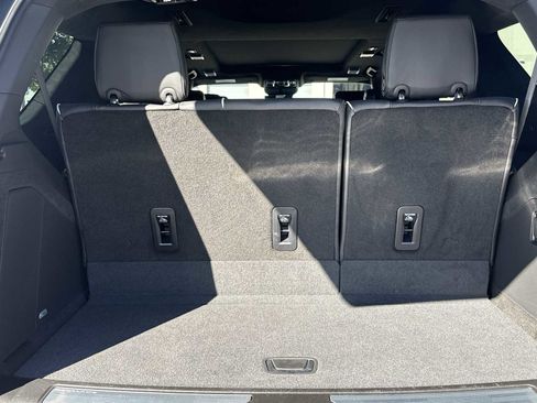 Used 2025 Cadillac Escalade V image 26