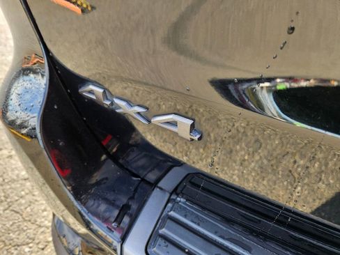 Used 2018 Jeep Grand Cherokee High Altitude image 17