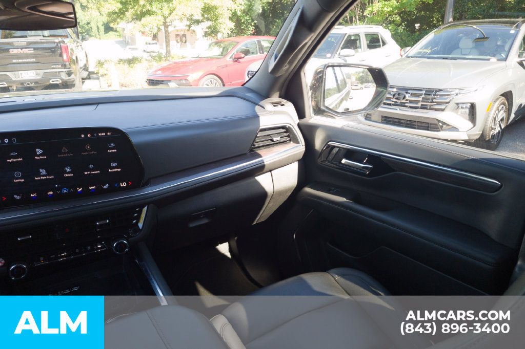 Used 2025 Chevrolet Tahoe LT RWD image 20
