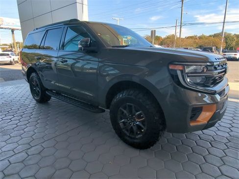 New 2025 Ford Expedition Tremor image 2