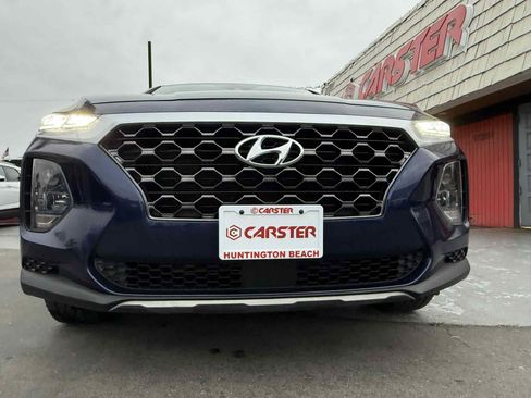 Used 2020 Hyundai Santa Fe SE image 3