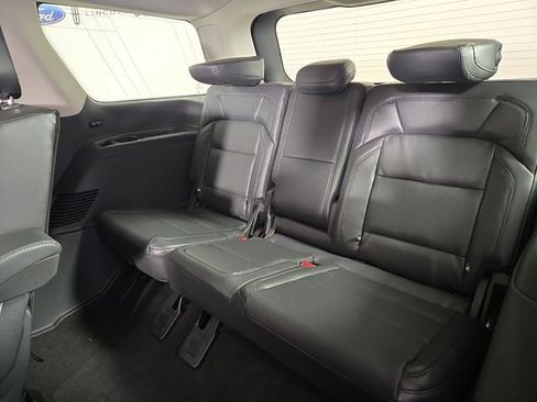 New 2025 Lincoln Navigator Reserve image 10