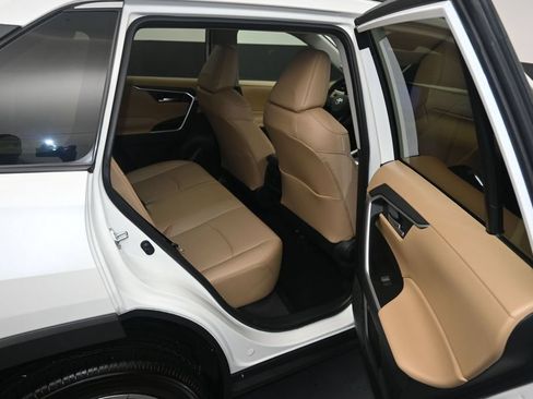 Used 2025 Toyota RAV4 XLE Premium w/ Weather Package FWD image 11