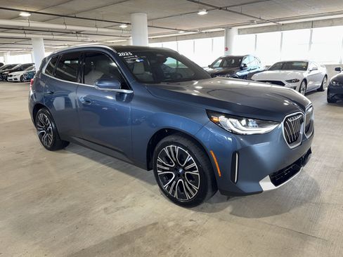 Certified 2025 BMW X3 xDrive30i w/ Premium Package image 2