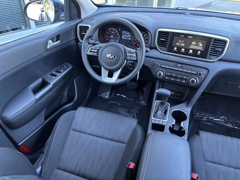 Used 2022 Kia Sportage LX AWD/4WD image 19
