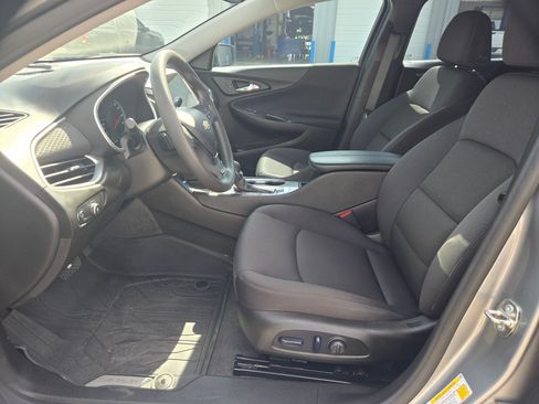 Used 2024 Chevrolet Malibu LT FWD image 8