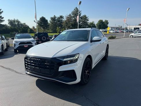 Used 2023 Audi Q8 Prestige w/ Prestige Package AWD/4WD image 11