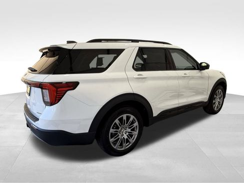 New 2026 Ford Explorer Active w/ Active Comfort Package image 7