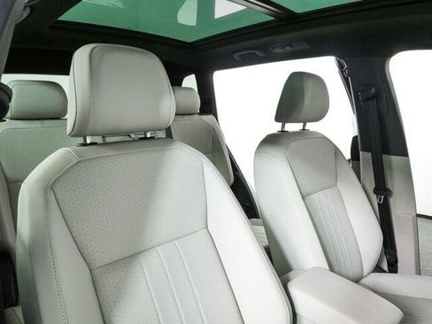 Used 2024 Volkswagen Tiguan SE R-Line FWD image 14