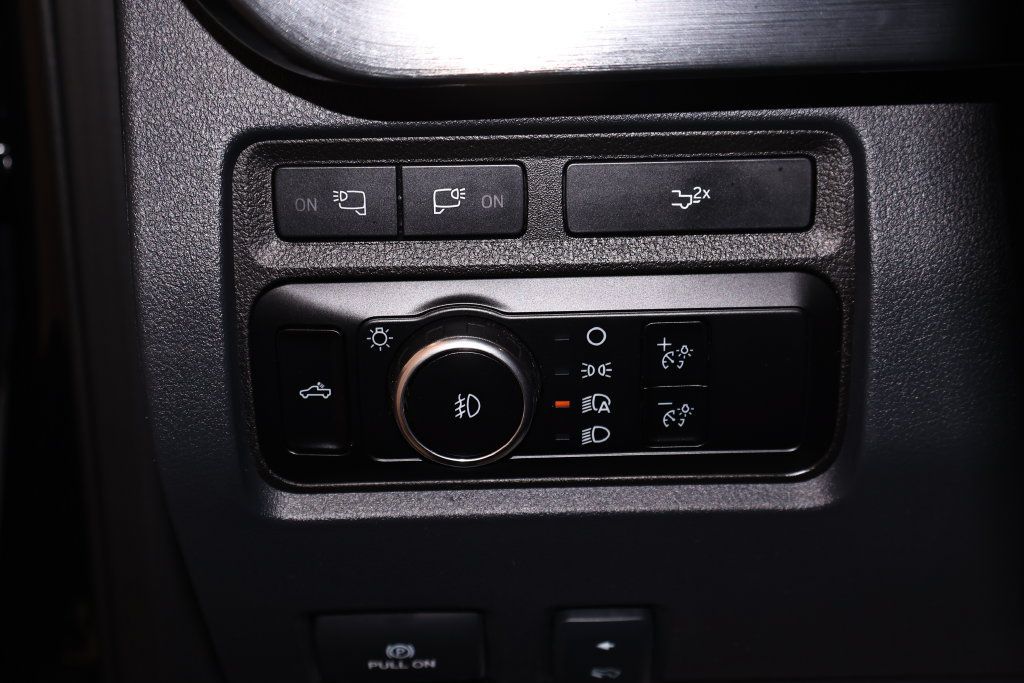 Certified 2024 Ford F250 Lariat w/ Sport Appearance Package AWD/4WD image 25