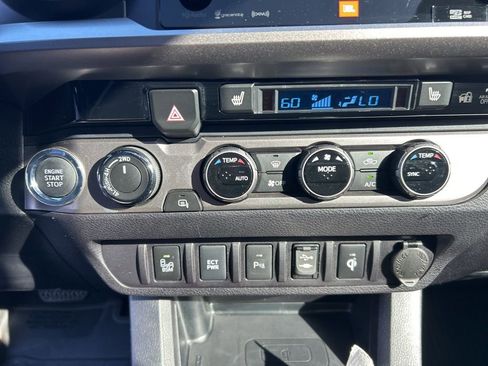 Used 2017 Toyota Tacoma Limited image 9