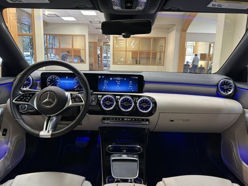 Certified 2025 Mercedes-Benz CLA 250 image 7