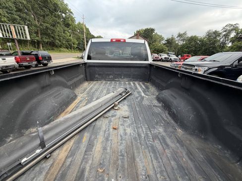 Used 2015 RAM 2500 Tradesman w/ Chrome Appearance Group AWD/4WD image 18