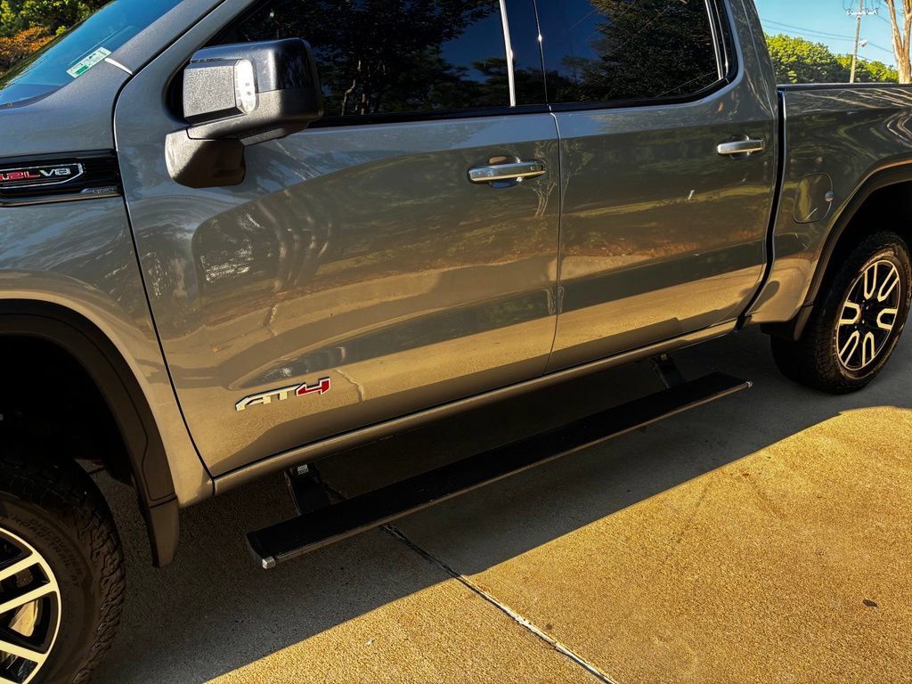 Used 2024 GMC Sierra 1500 AT4 w/ AT4 Preferred Package AWD/4WD image 11