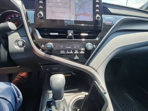 Used 2023 Toyota Camry XSE w/ Navigation Package FWD image 10