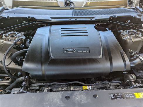 Certified 2025 Land Rover Defender 110 S image 24