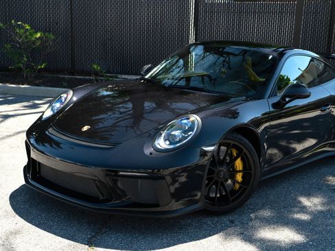 Used 2018 Porsche 911 GT3 RWD image 23