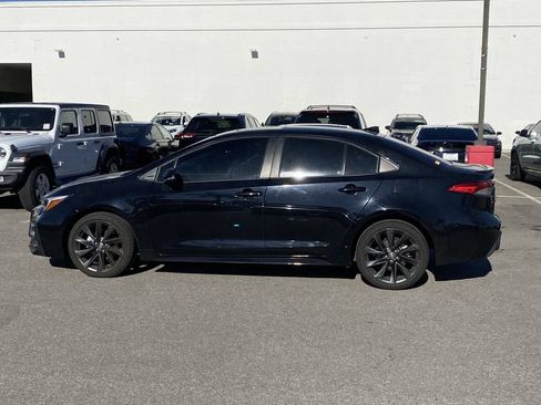 Used 2024 Toyota Corolla SE w/ SE Premium Package FWD image 2